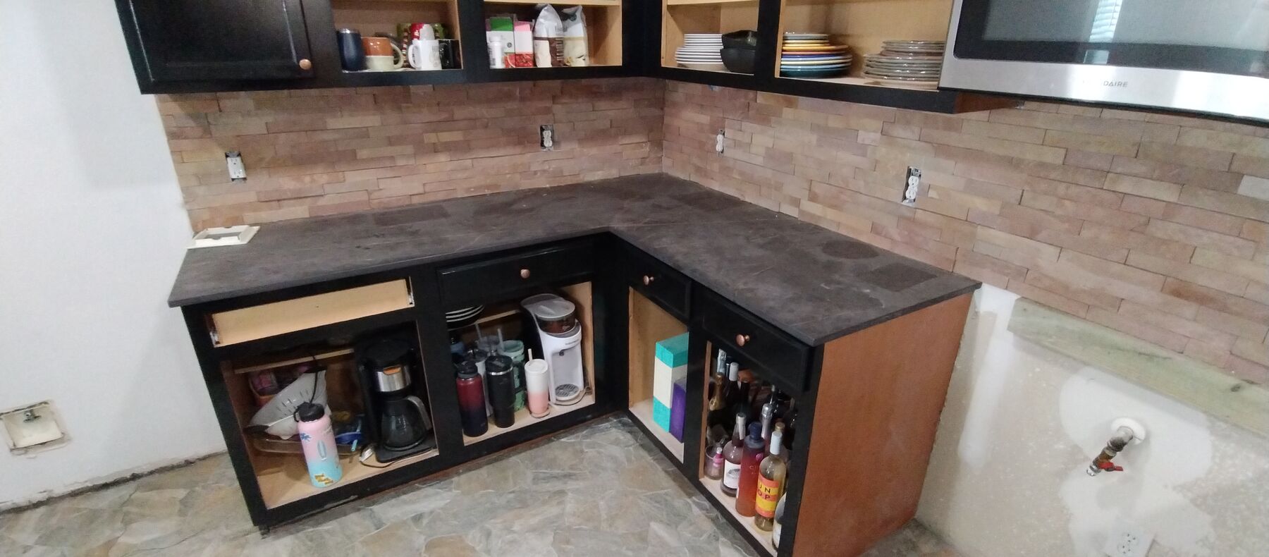 HRH Repairs kitchen backsplash project